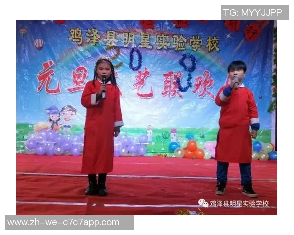 足球场上的激情与梦想交织成的艺术画卷 足球场上的激情与梦想交织成的艺术画卷